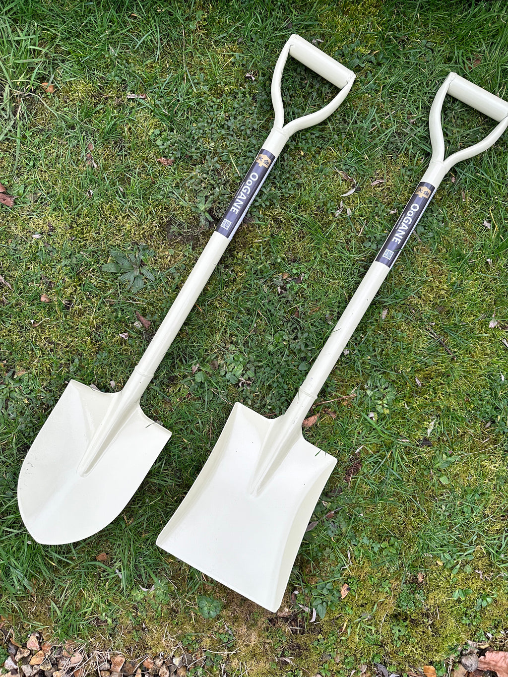 Small Spade Shape Japanese Mini Spade / Kids Spade (Cream) (Flat Blade)