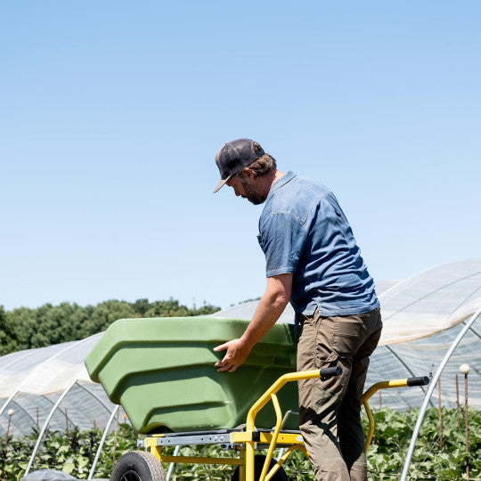 Double wheelbarrow store